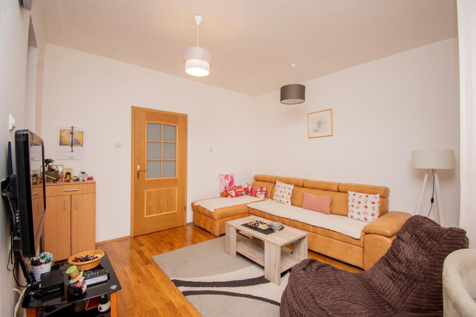 Apartman Klara Petrovac Bagian luar foto